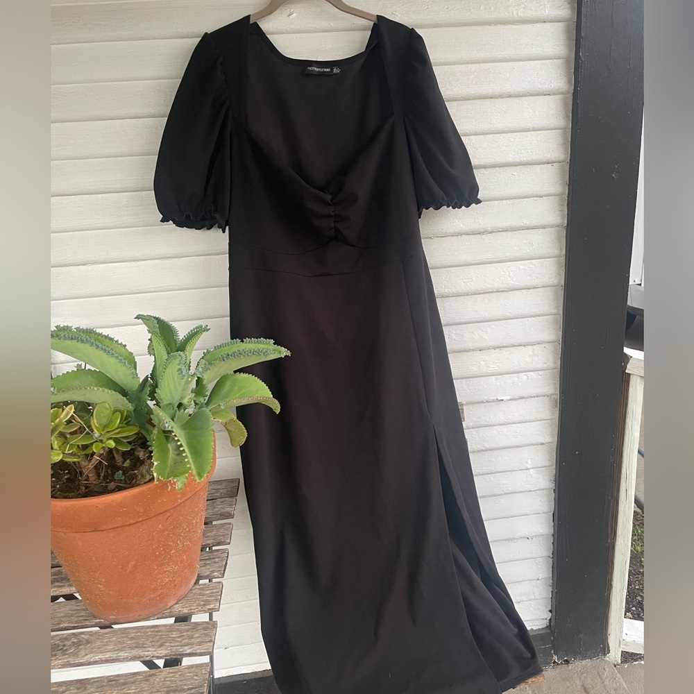 Black Evening dress with slit size XL. Ruffle Sleeve. Elegant or Causal
